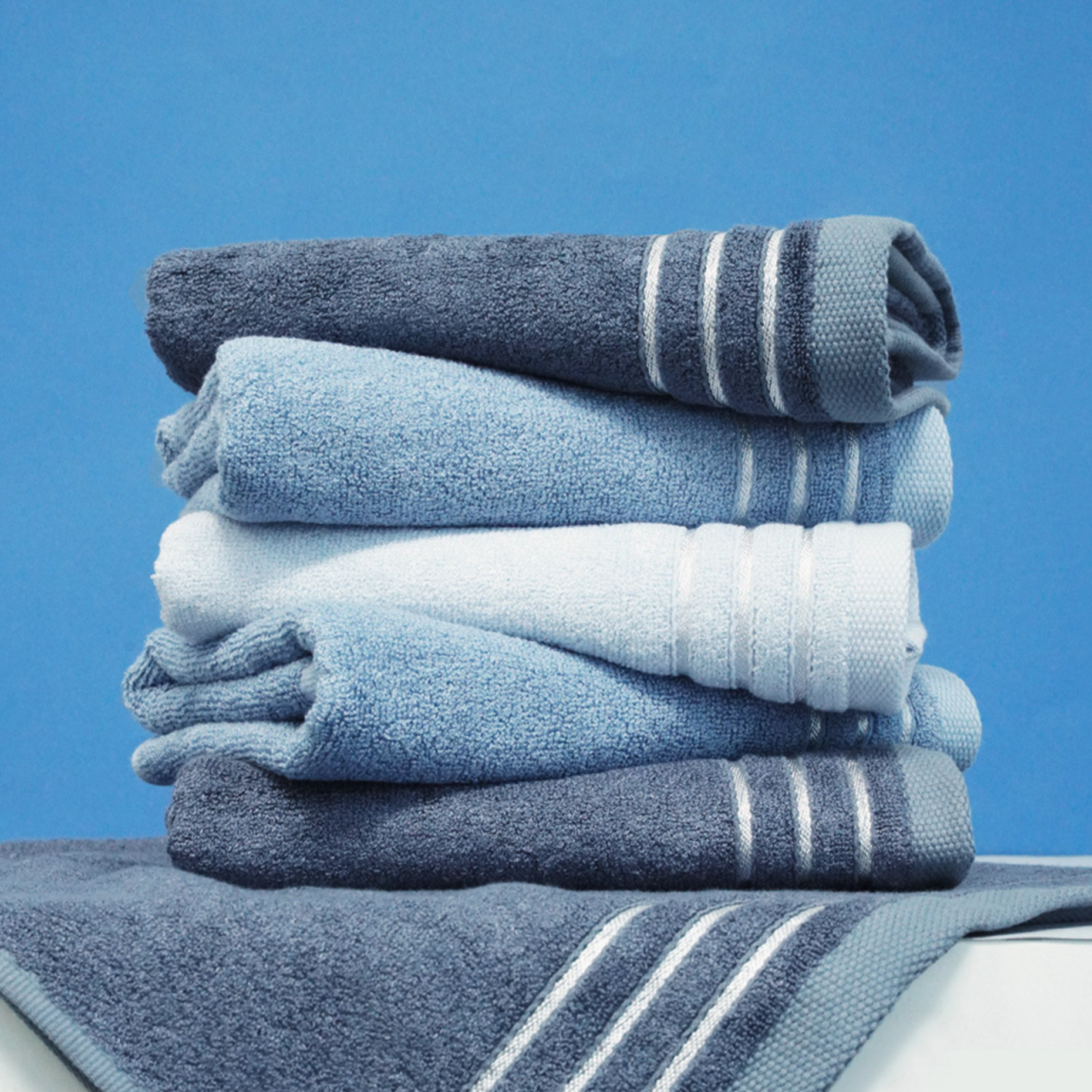 Bamboo Stripe Antibacterial Hotel Towel (10-Pack)