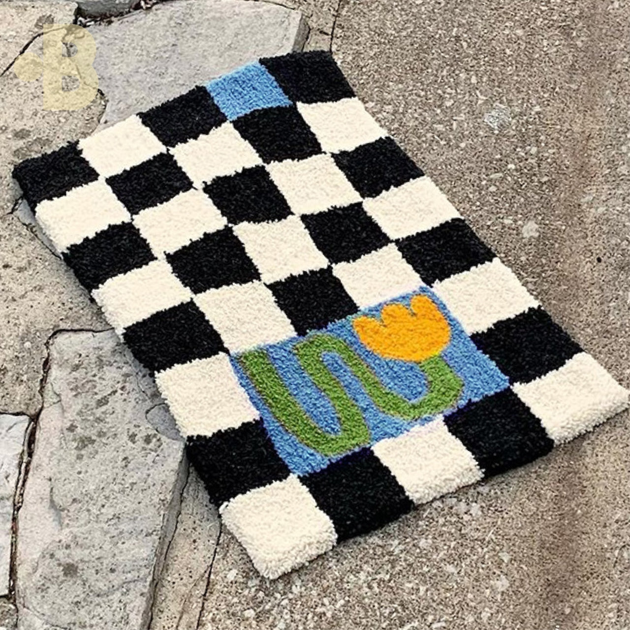 Checker Bloom Accent Rug - lifestyle