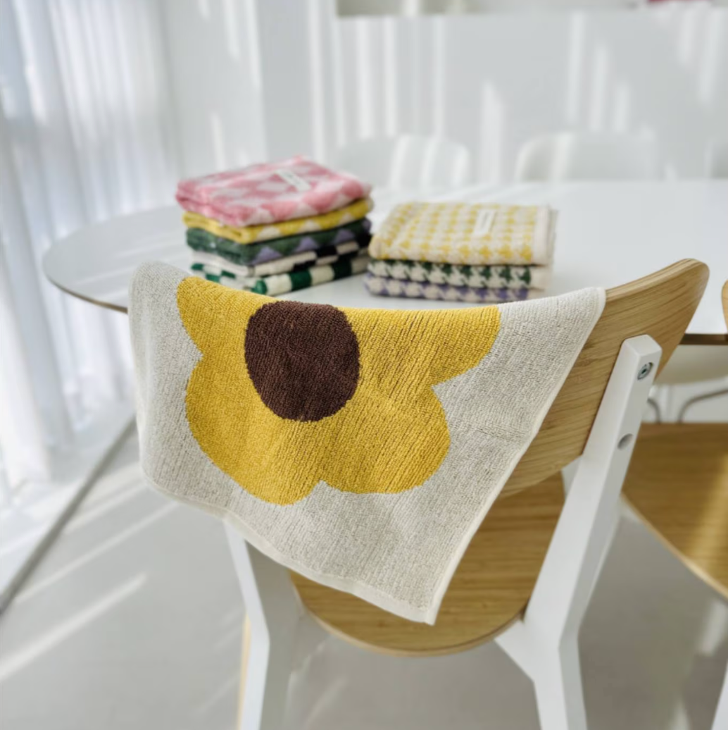 Argyle Pattern Kitchen Towel with Hanging Loop