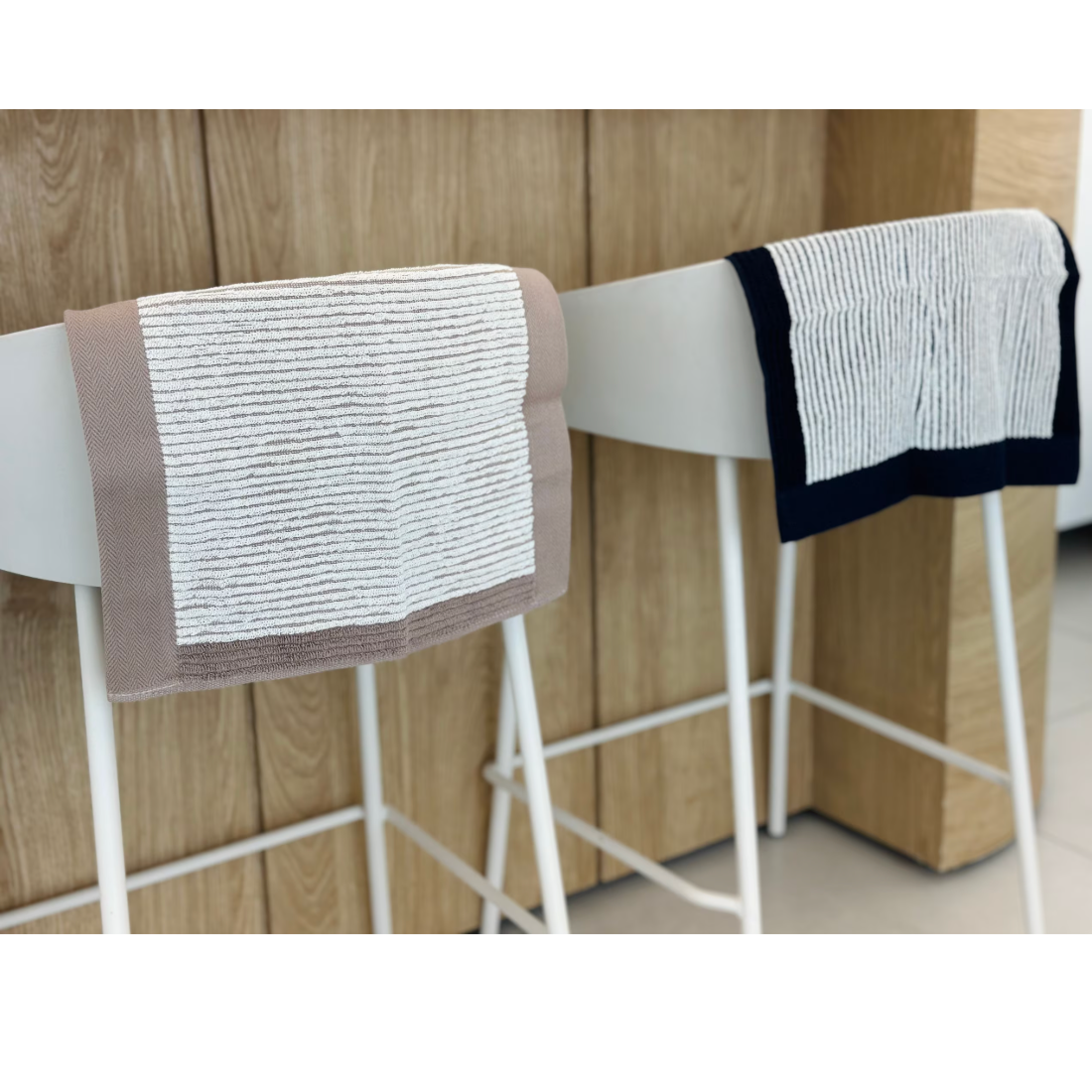 Argyle Pattern Kitchen Towel with Hanging Loop