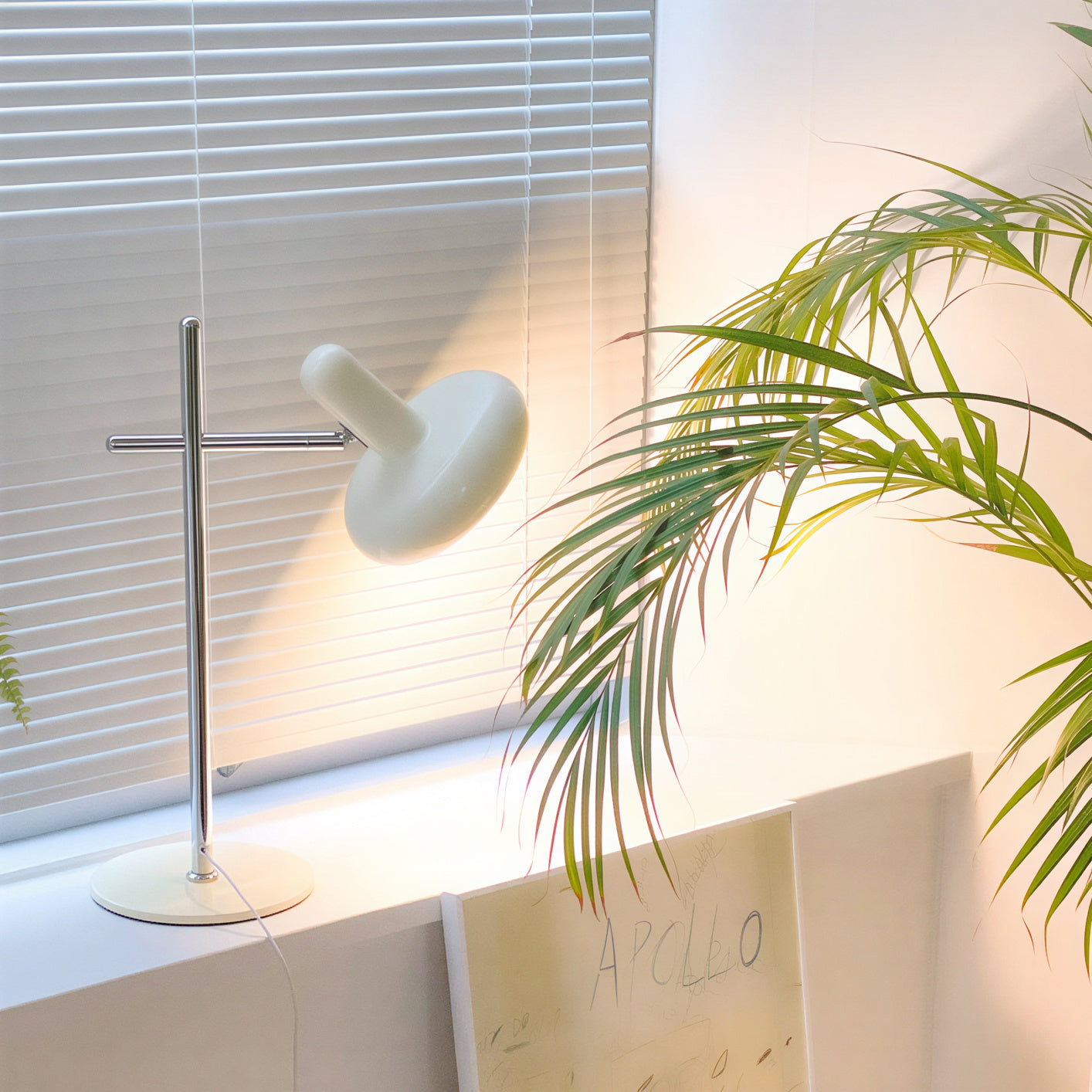 Glow Table Lamp