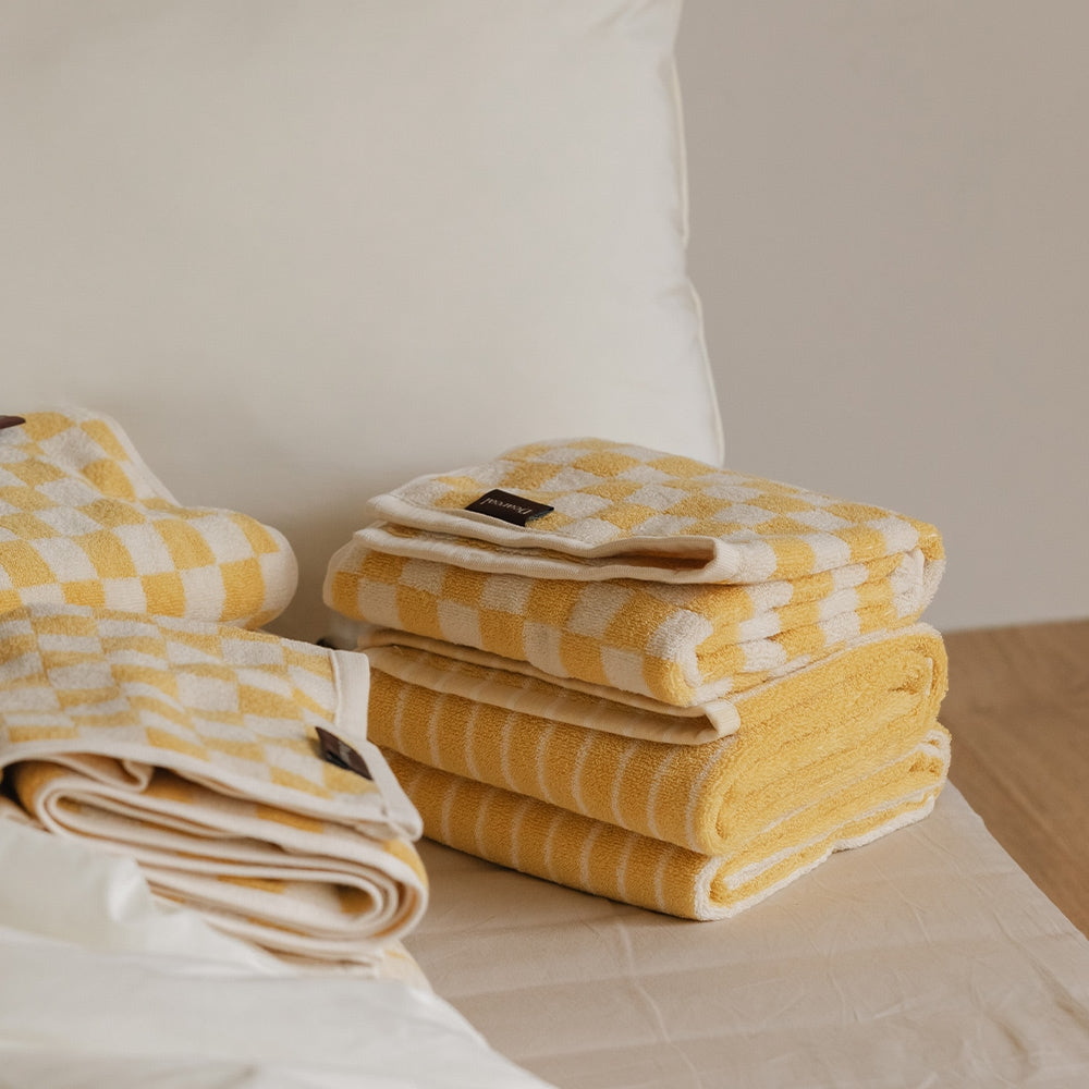 The Mood Towel Gift Set – Soft Butter Collection (4-Pack)