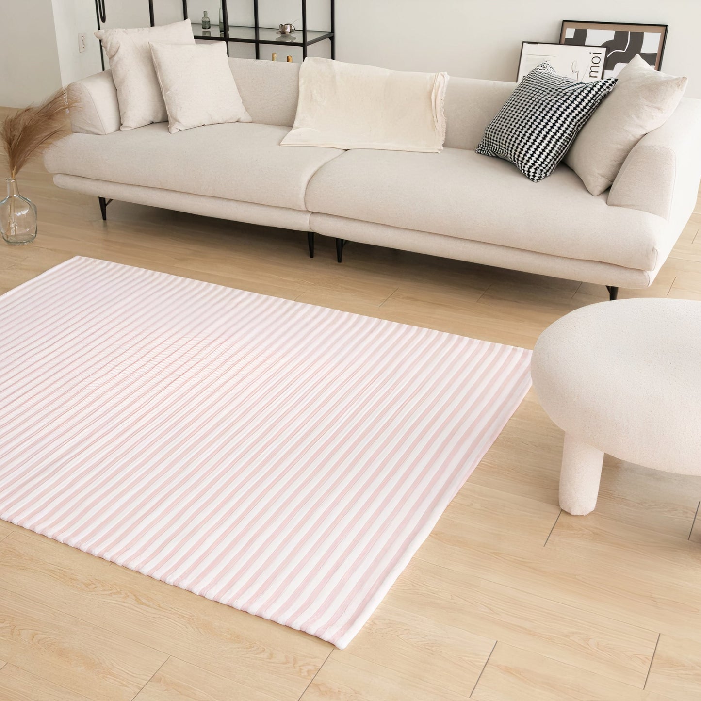 Point Striped Textured Rug