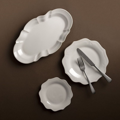 Stable Scalloped Plate Set (3-Piece)