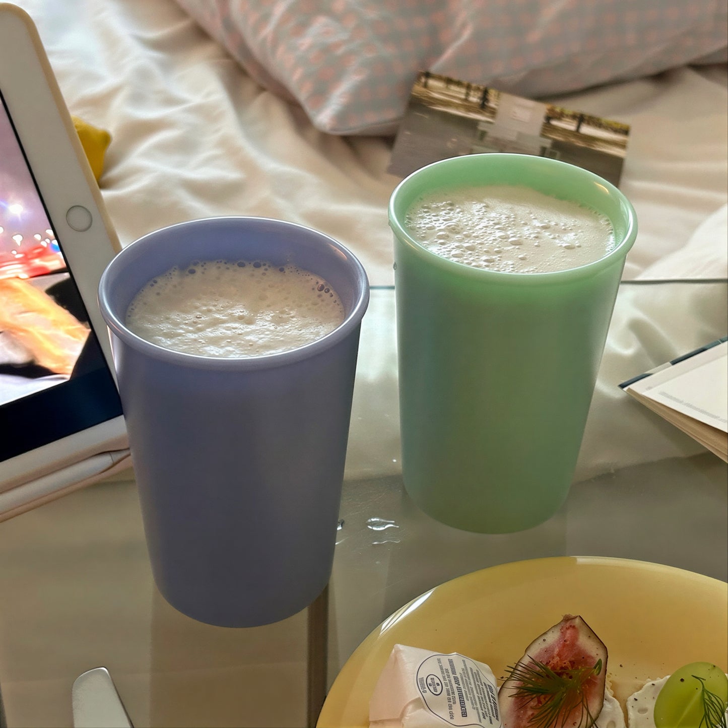Sophie Matte Milk Tone Cup - lifestyle