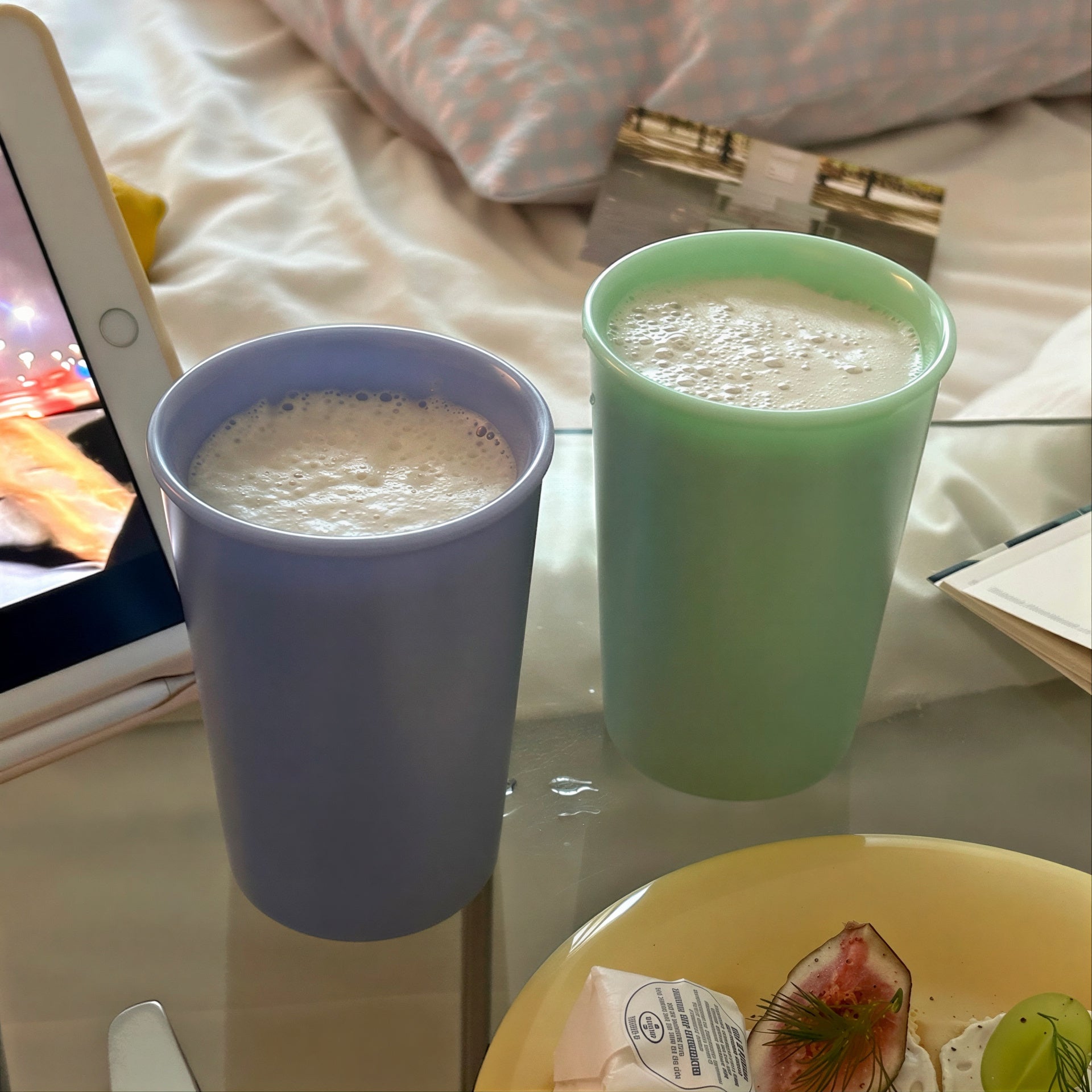Sophie Matte Milk Tone Cup - lifestyle