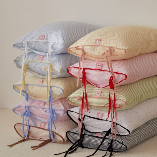 Ribbon Cake Pillow Cover