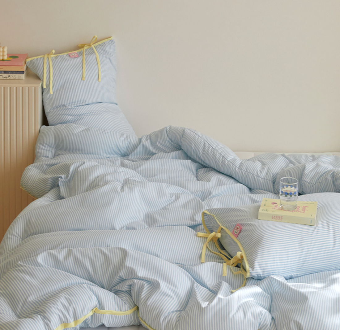 Ribbon Cake Pillow Cover