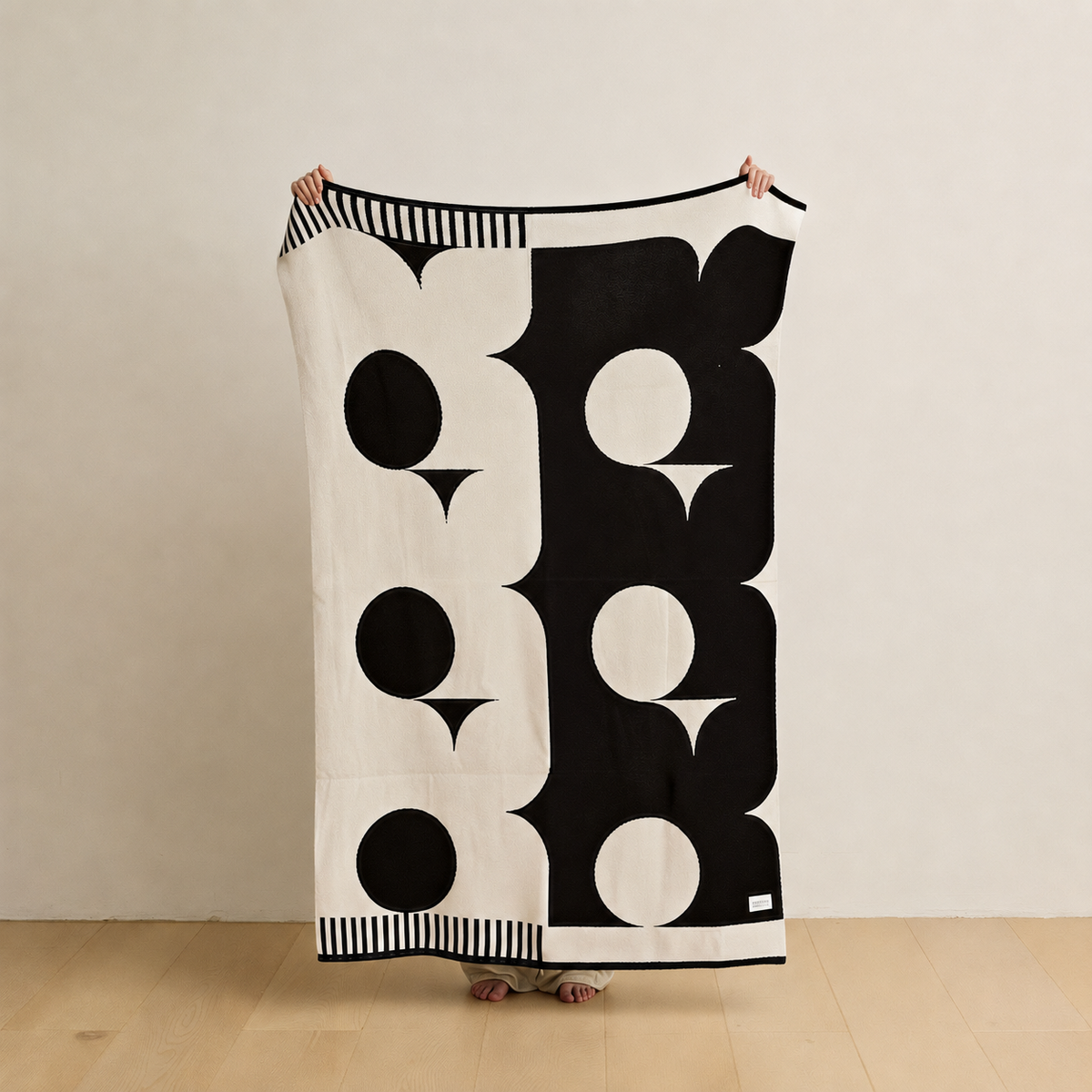 Flua Knit Blanket