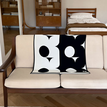 Flua Knit Blanket