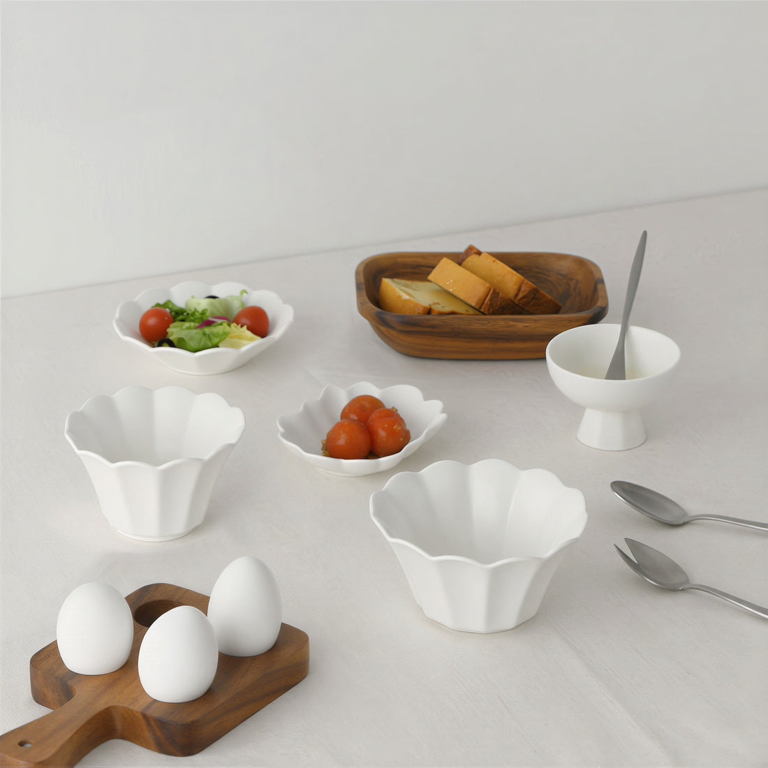 Moi Ceramic Dinnerware Set (5-Piece)