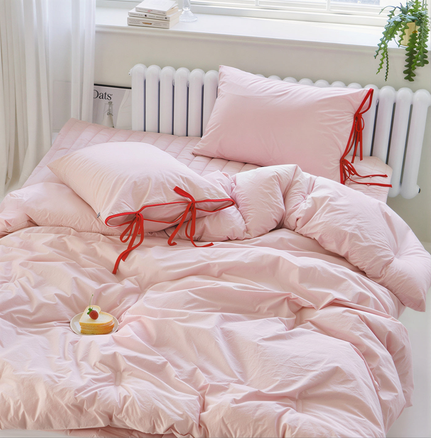 Dreamy Ribbon-Tie Comforter Set