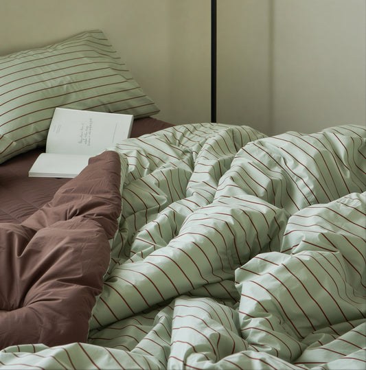 Dreamy Ribbon-Tie Comforter Set