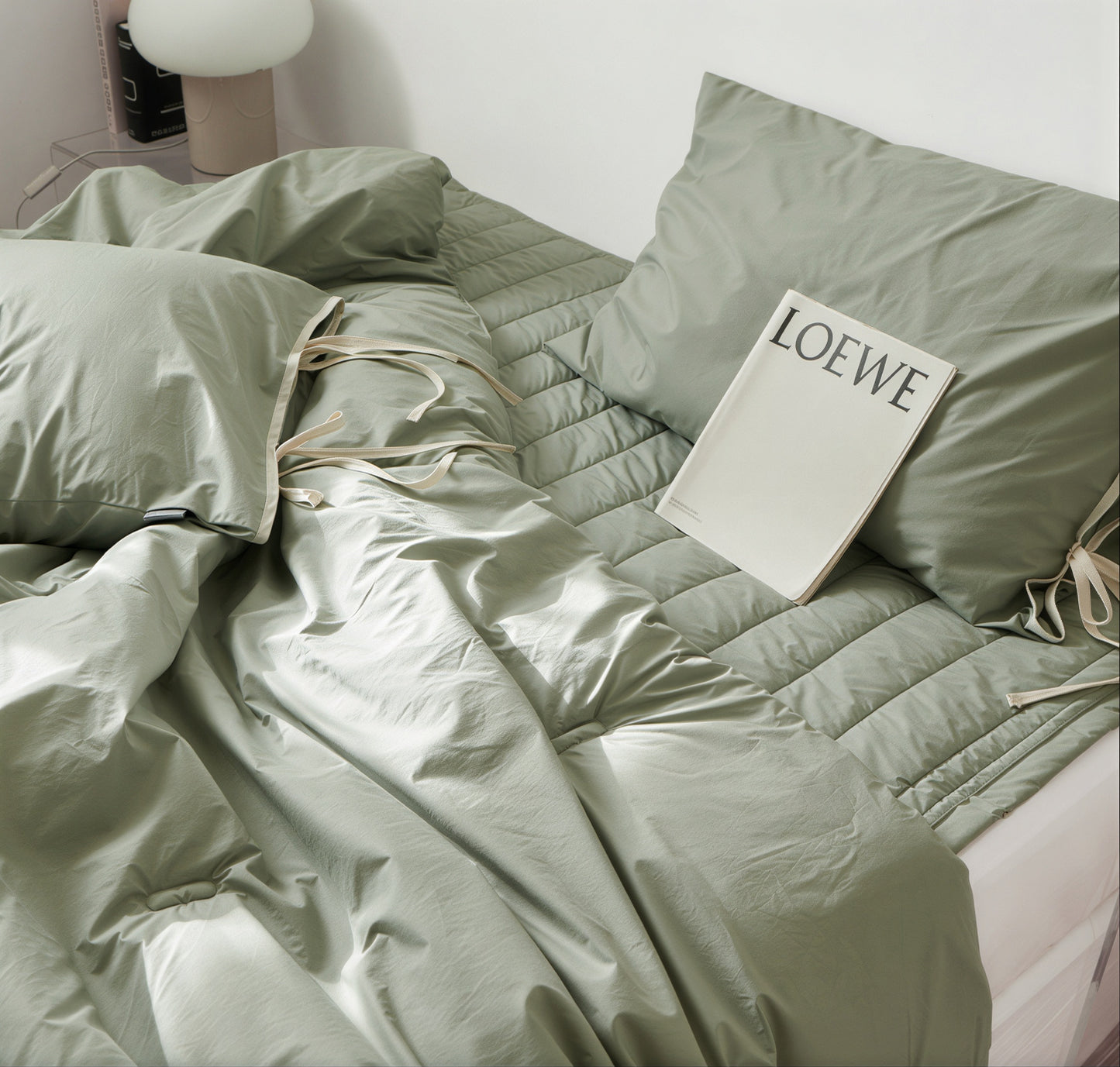 Dreamy Ribbon-Tie Comforter Set