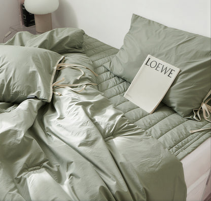 Dreamy Ribbon-Tie Comforter Set