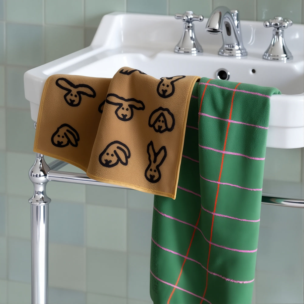 Bunny Bunny Hand Towel