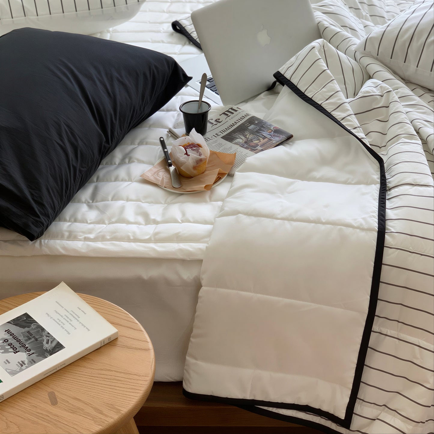 Ian Stripe Cooling Reversible Summer Comforter - lifestyle