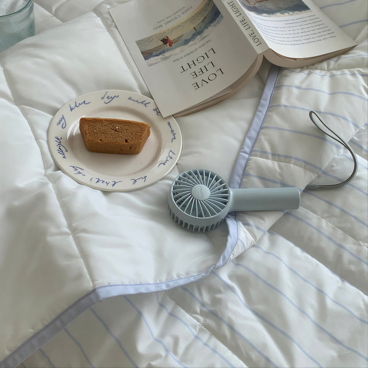 Ian Stripe Cooling Reversible Summer Comforter - close up