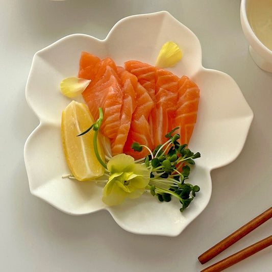 Eunseol Matte Porcelain Pedestal Cup & Plate Set (4-Piece Gift Set)