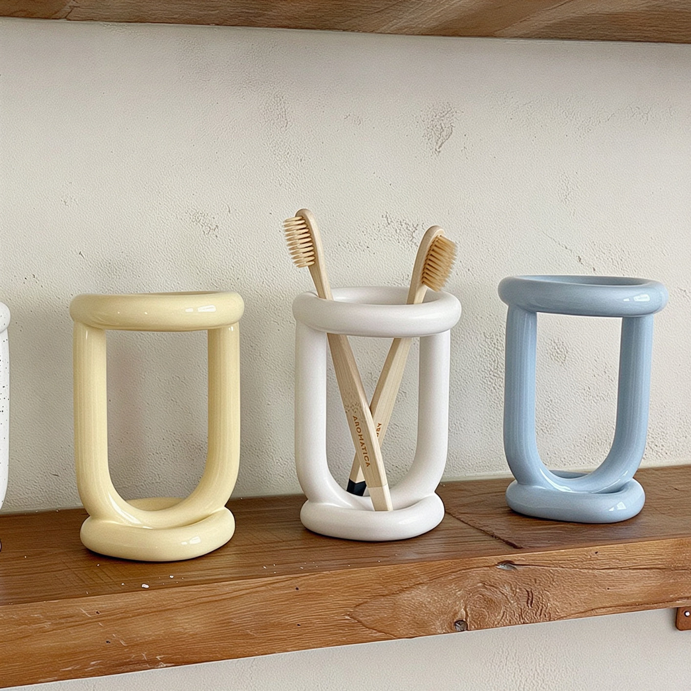 Coconut Ceramic Toothbrush Holder