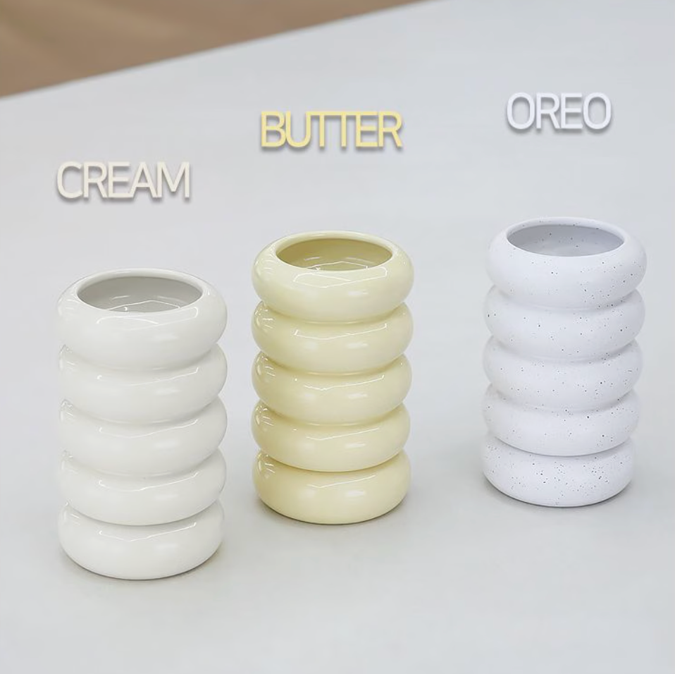 Cloud Ceramic Self-Draining Utensil Holder - detail view