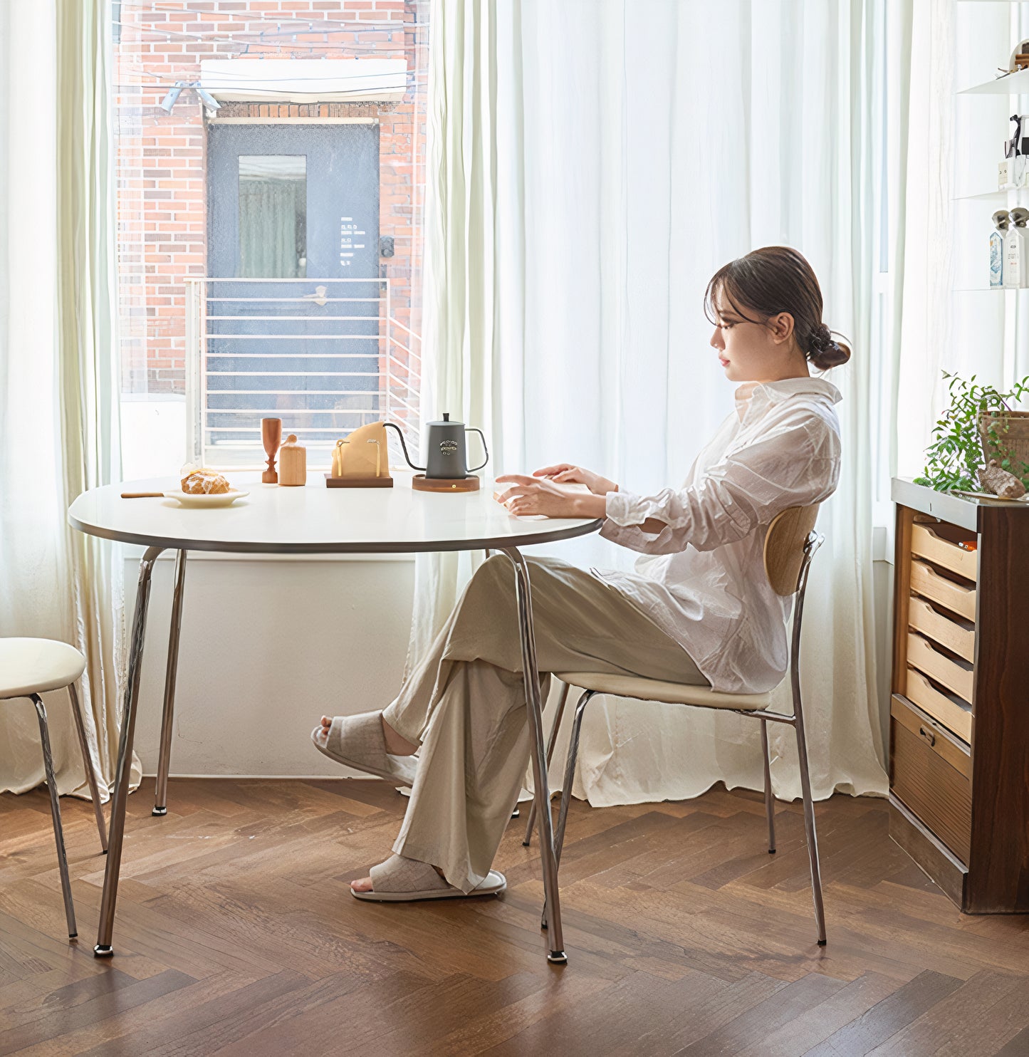 Rounded Square Dining Table