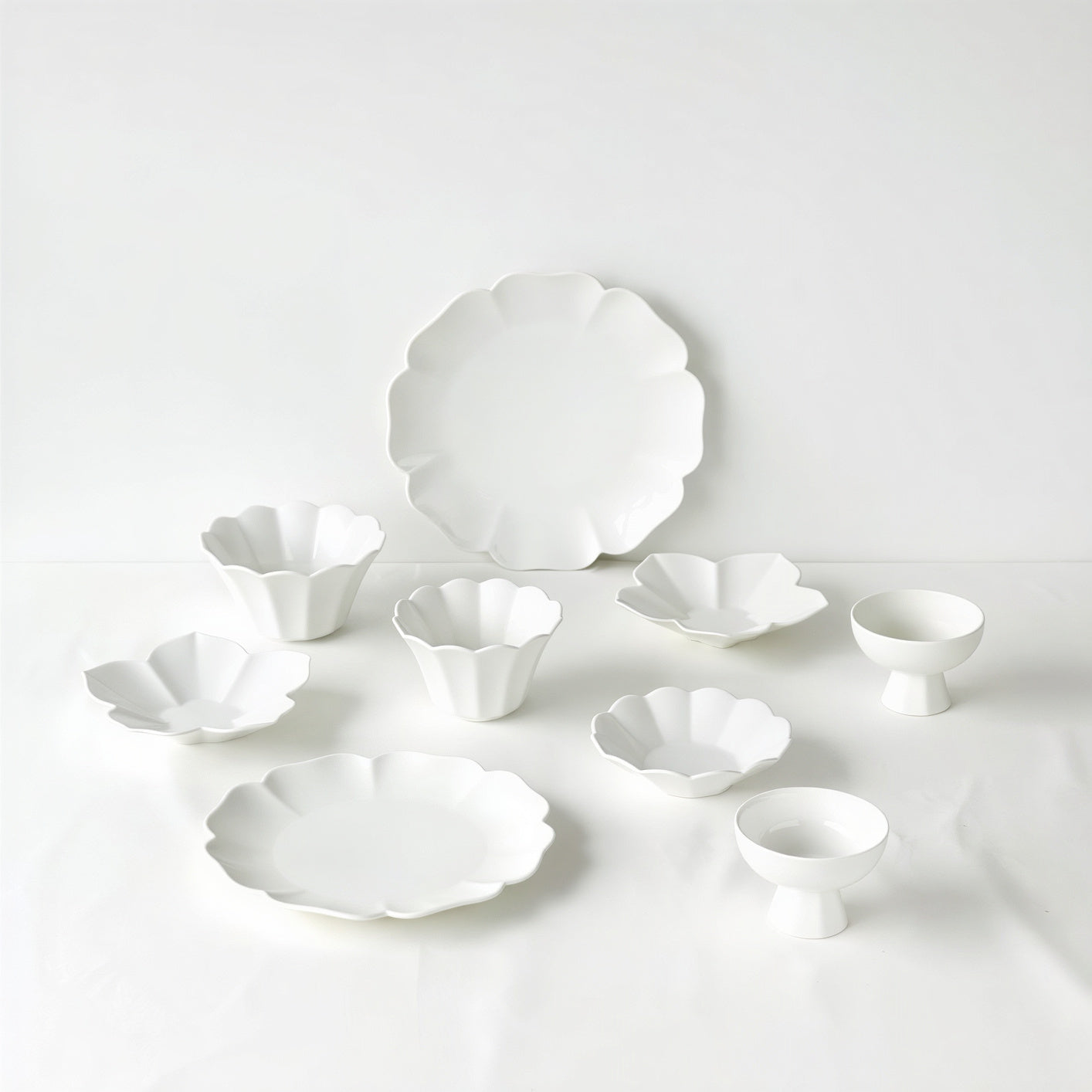 Moi Flower Dinnerware Set for 2 (9-Piece)