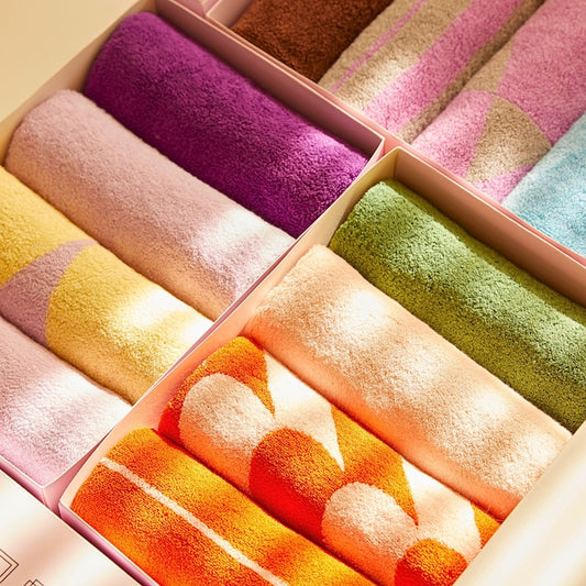 Olly Premium Bamboo Hotel Towels – La Tulipes Collection (10-Pack)