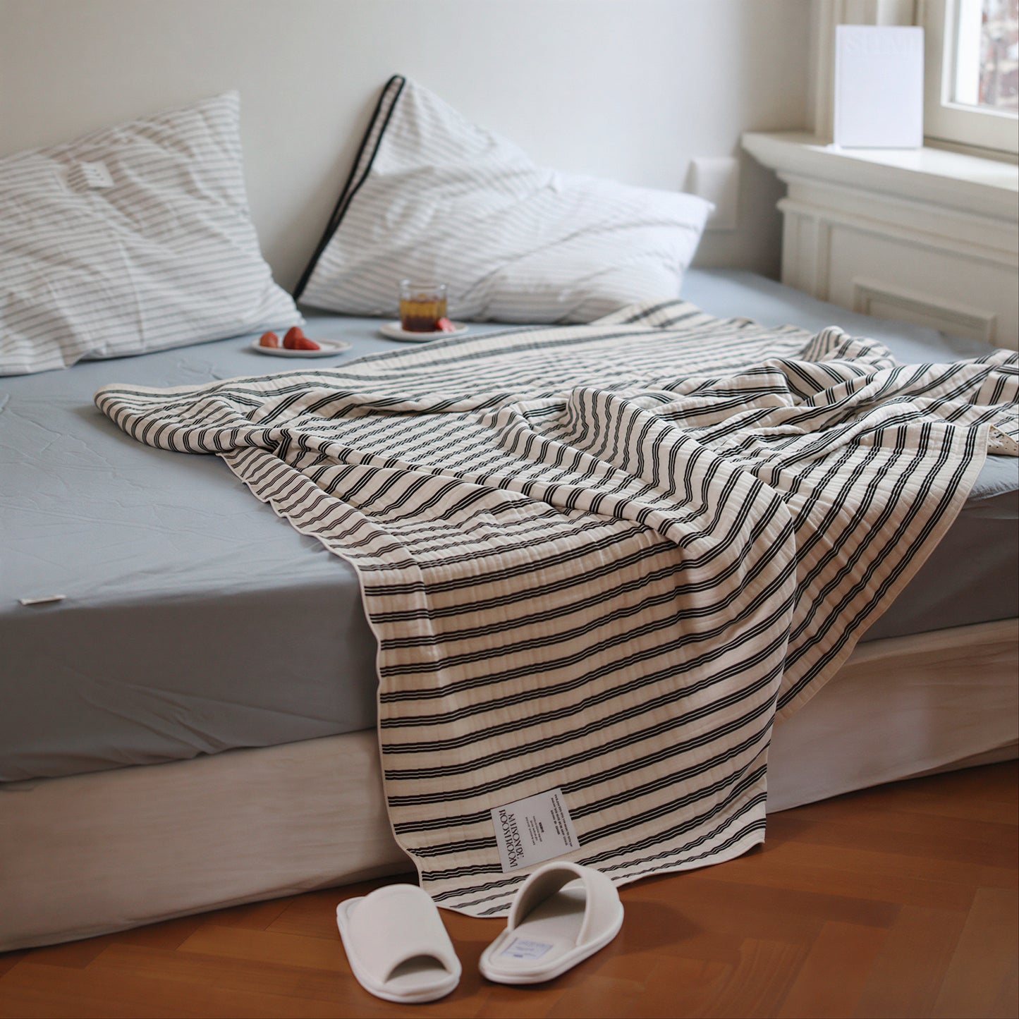 Muli Ethnic Gauze Blanket - image 7 of 10
