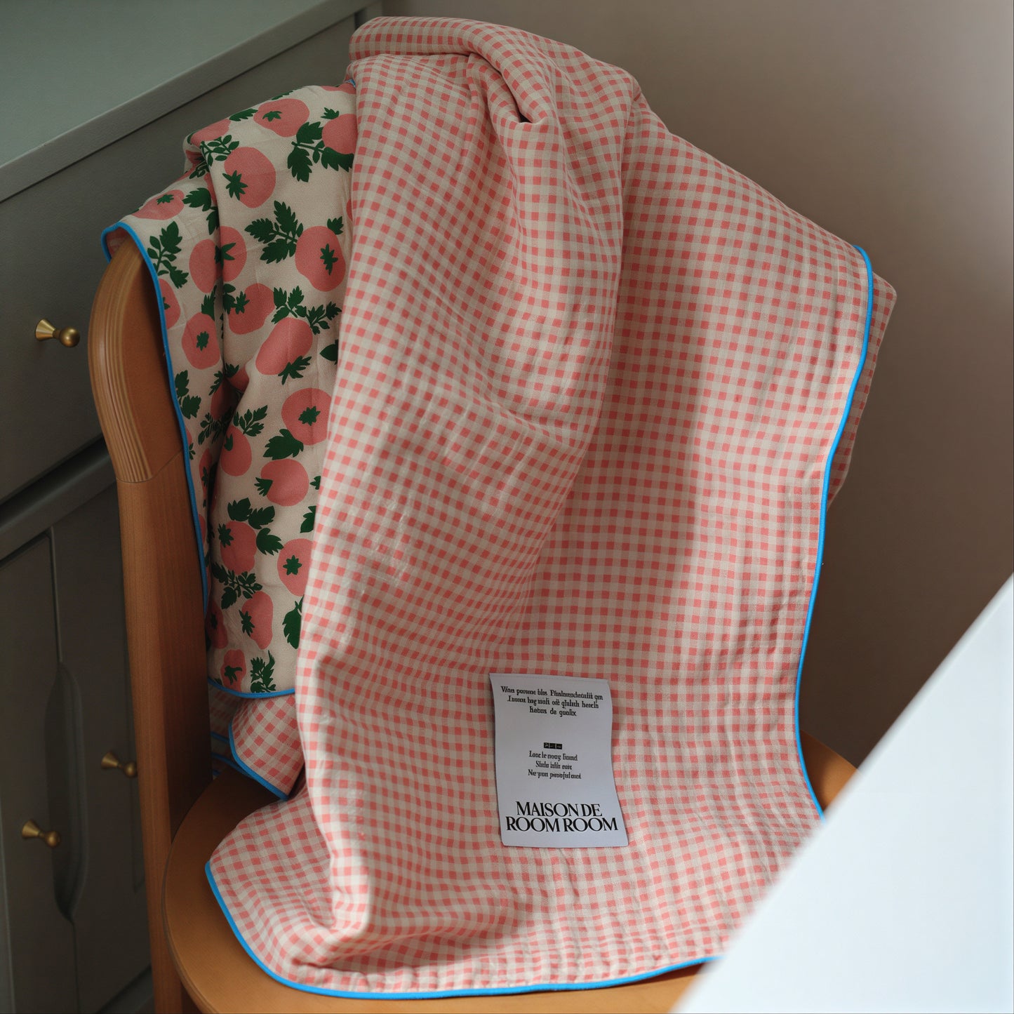 Muli Ethnic Gauze Blanket - image 8 of 10
