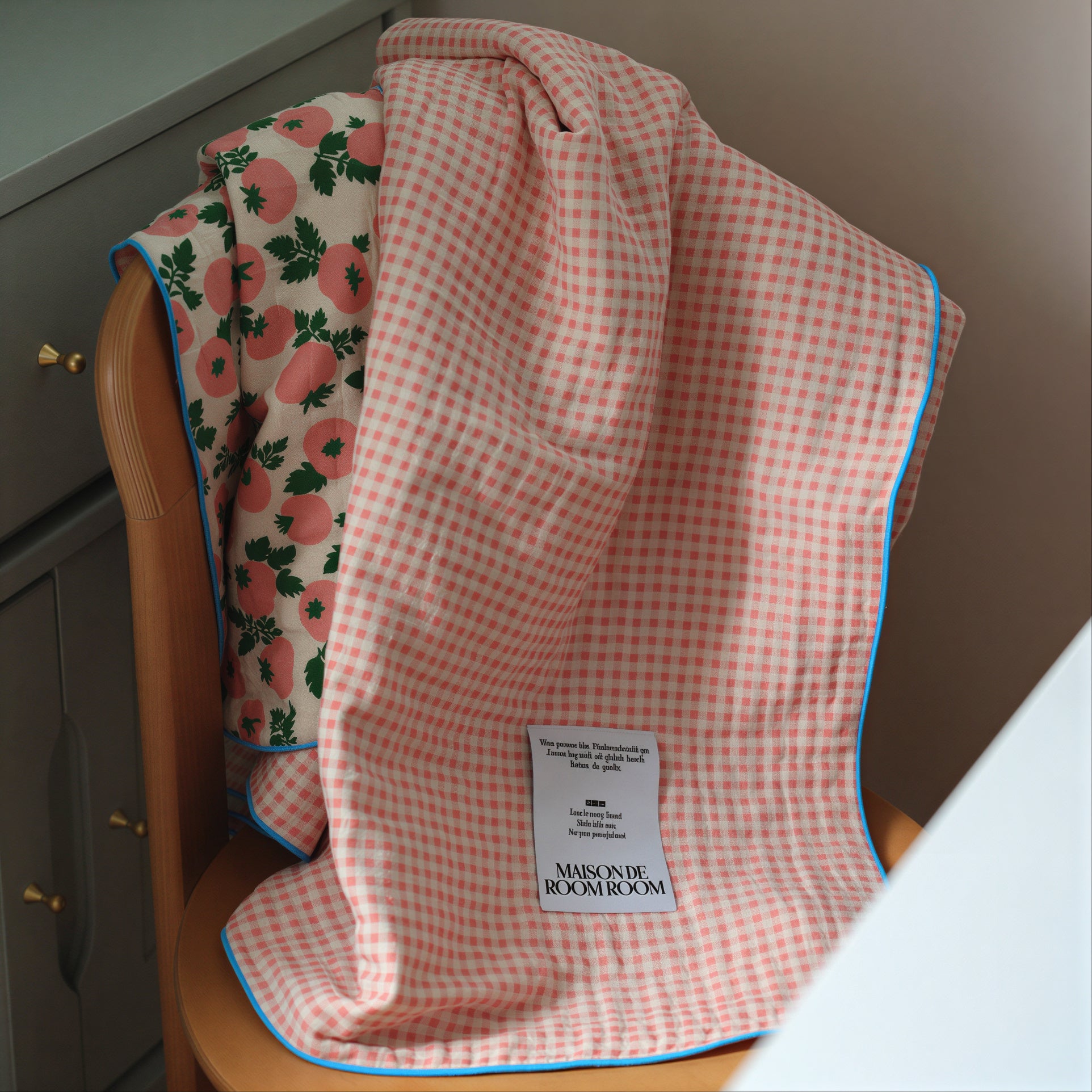 Muli Ethnic Gauze Blanket - image 8 of 10