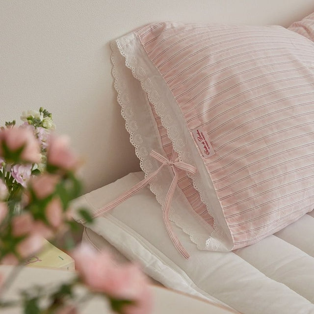 Little Sleepy Soft Lace Cotton Pillowcase - close up