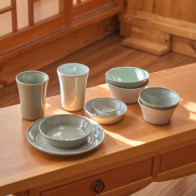 Dan Dinnerware Set for 2 (10-Piece)