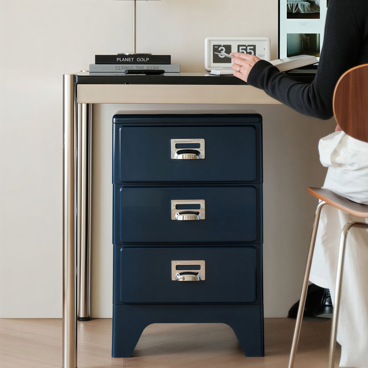 Moto Retro Drawer Cabinet