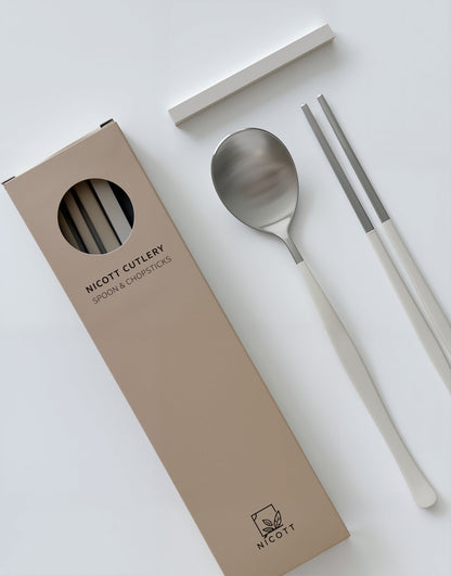 Satin Color Cutlery & Rest 4-Person Gift Set