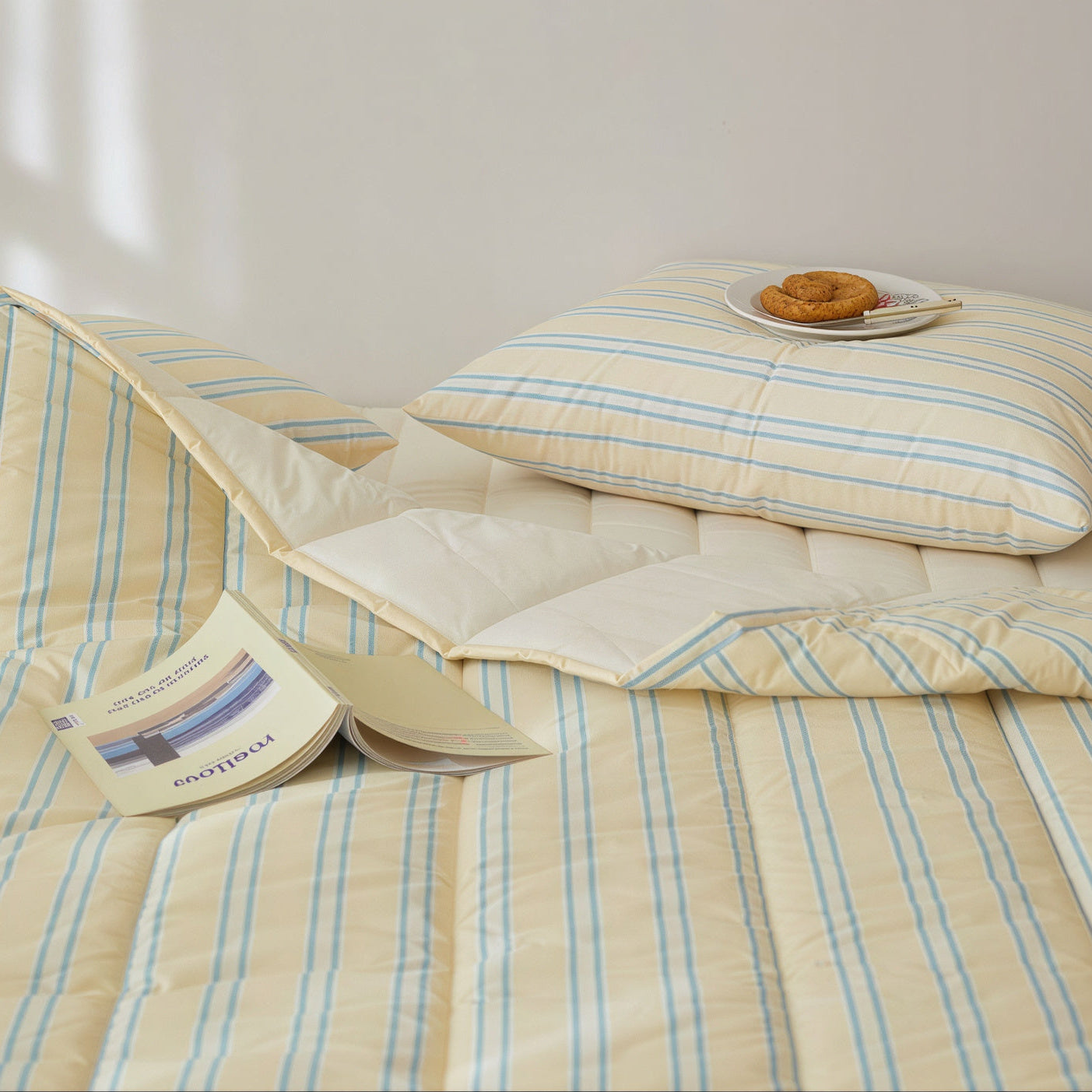 Vintage Mansion Cotton Comforter & Pillow Set
