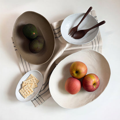 Neoul Handmade Footed Oval Pasta Bowl – Medium