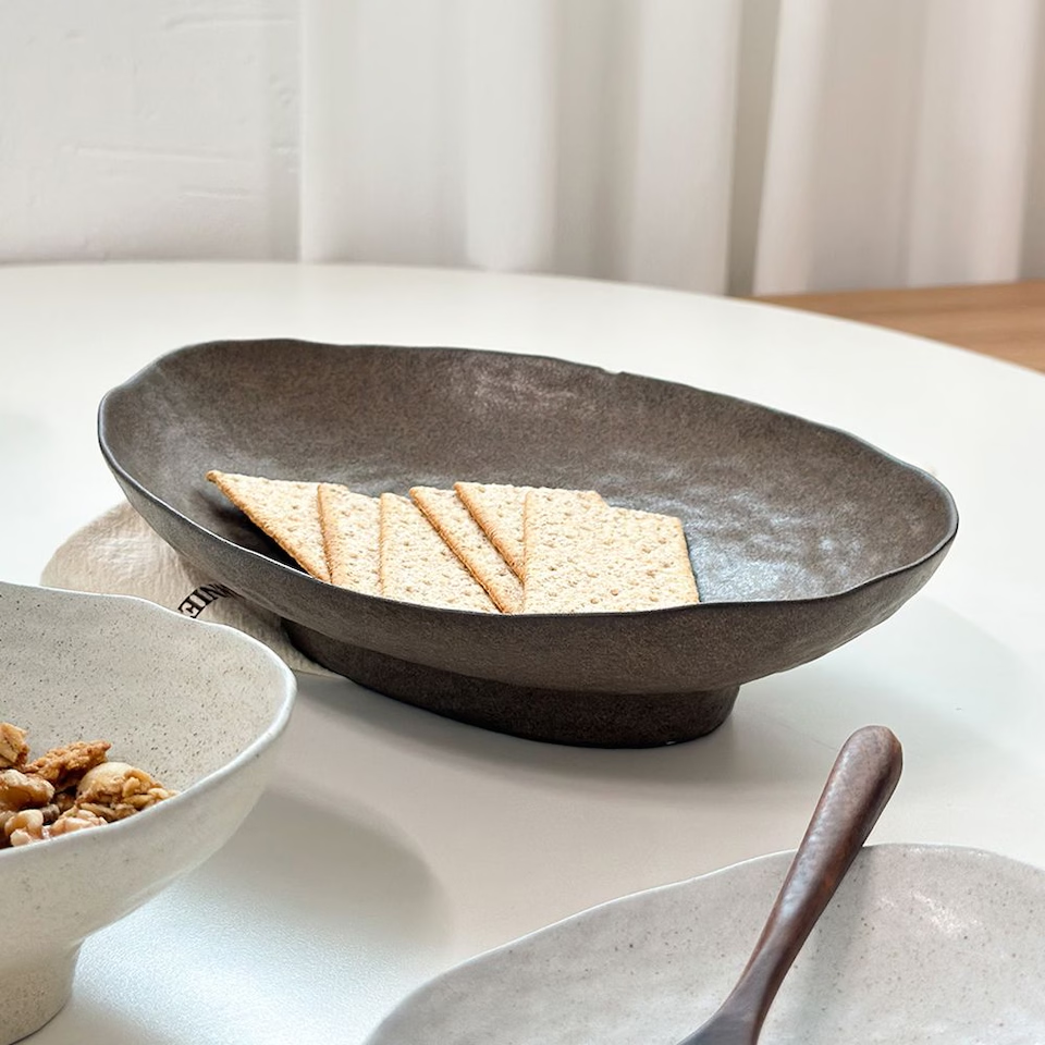 Neoul Handmade Footed Oval Pasta Bowl – Large