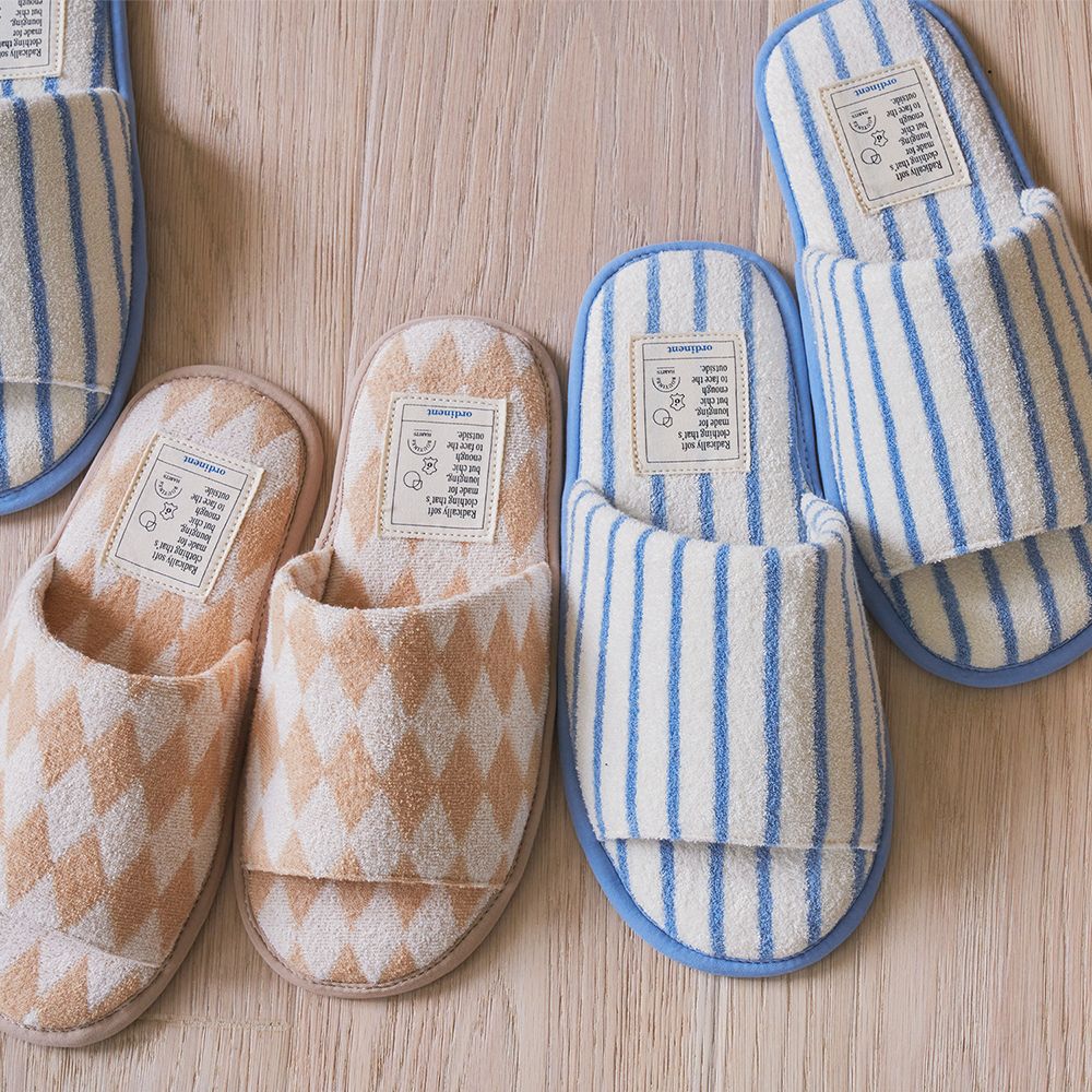 Cozy Patterned Indoor Slippers - close up