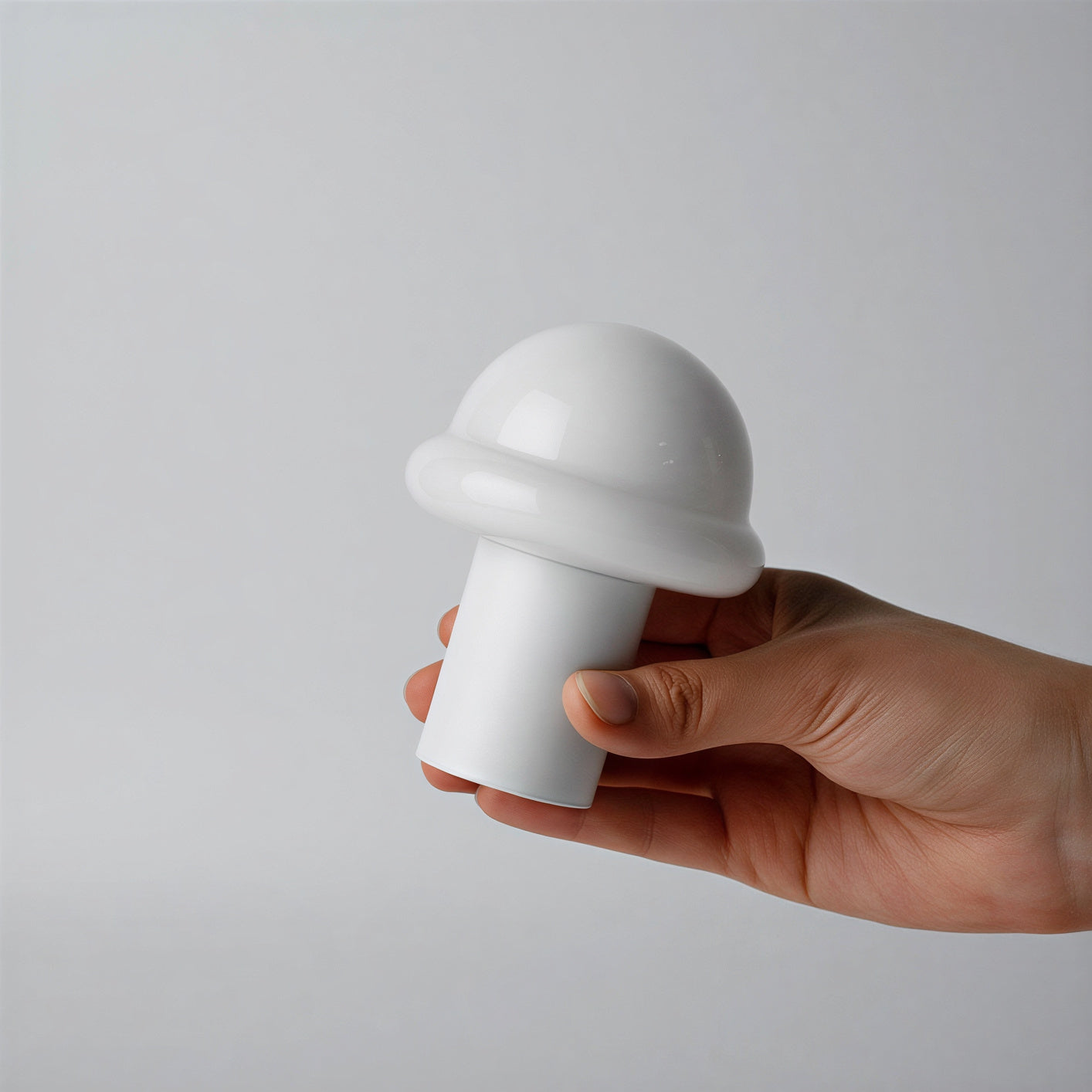 Chubby Mini Half-Cap Portable Lamp