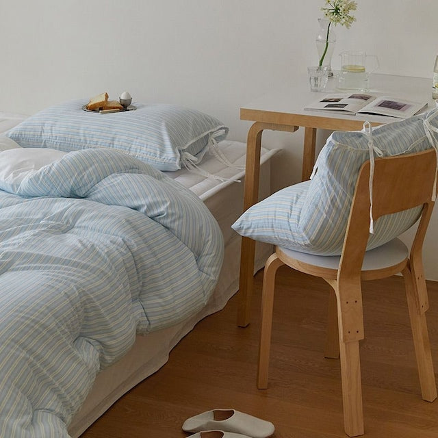 Daily Dream Dust-Free Comforter & Pillow Set - lifestyle