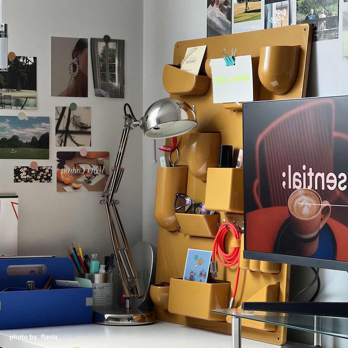 Wall-Mounted Storage Desk Board