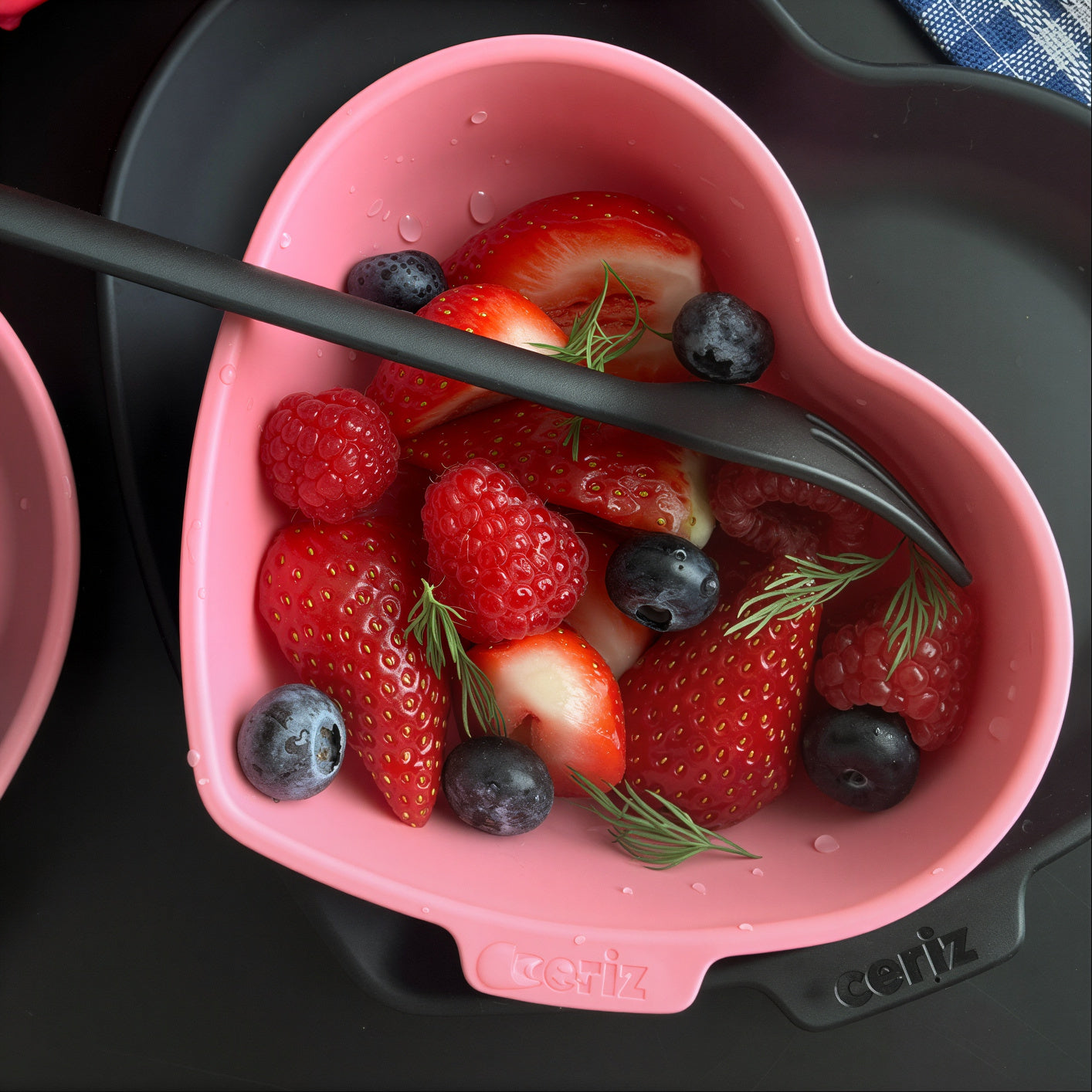 Heartful Pink Bowl & Plate Gift Set (3-Piece) - close up