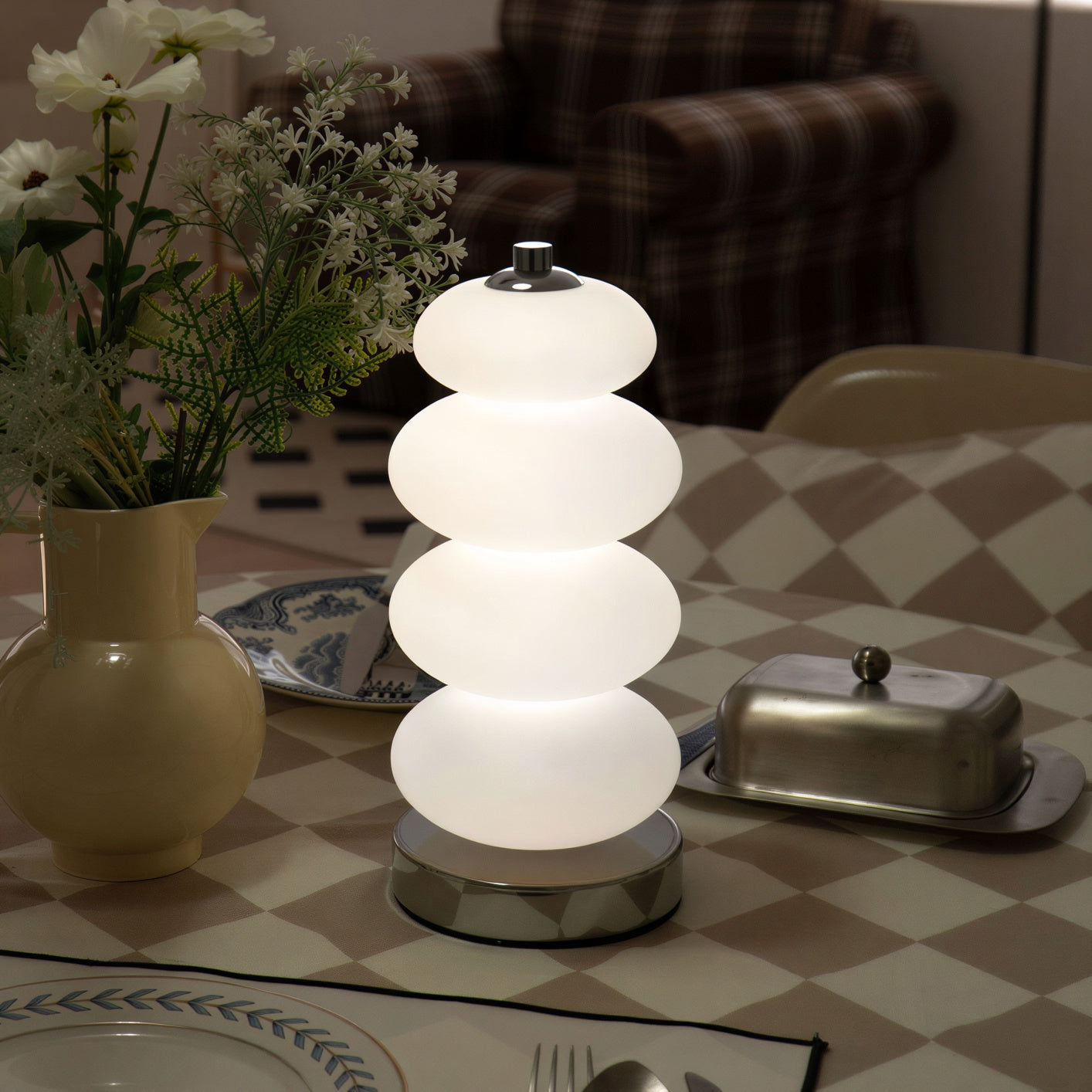 Ondula LED Table Lamp