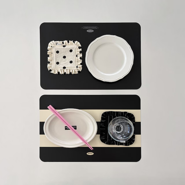 Days Reversible Table Mat Set (2-Piece)