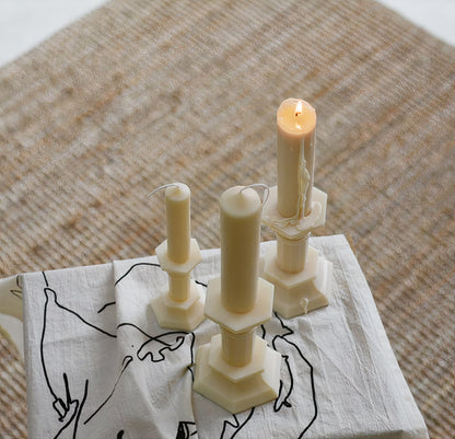 Lyon scented candle