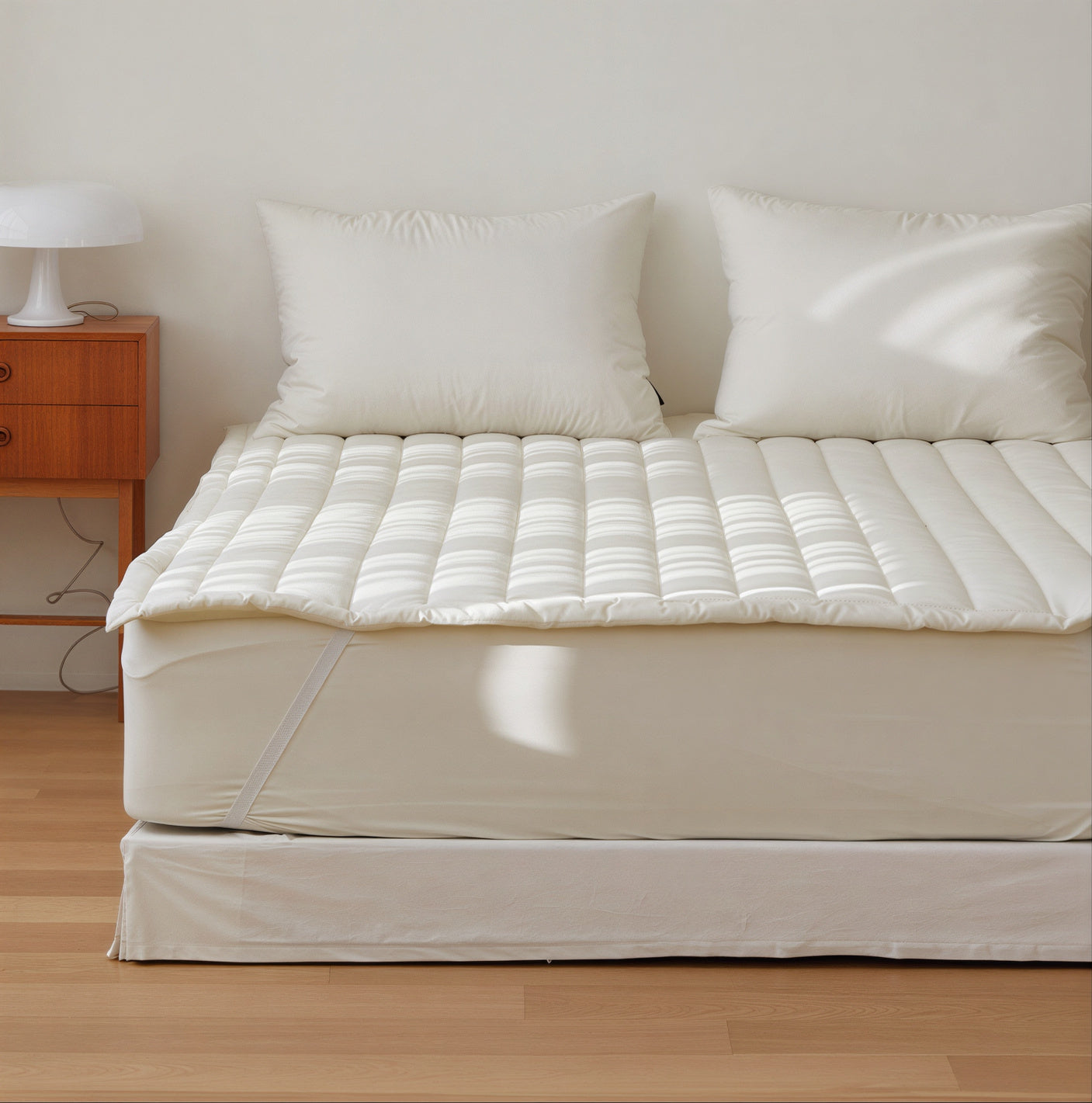Stay Dust-Free Bed Pad - detail view