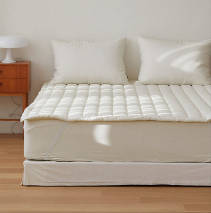 Stay Dust-Free Bed Pad - detail view