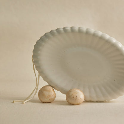 Blooming Reversible Oval Plate