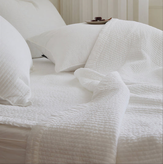 Eve Garden Pigment-Washed Comforter Pad